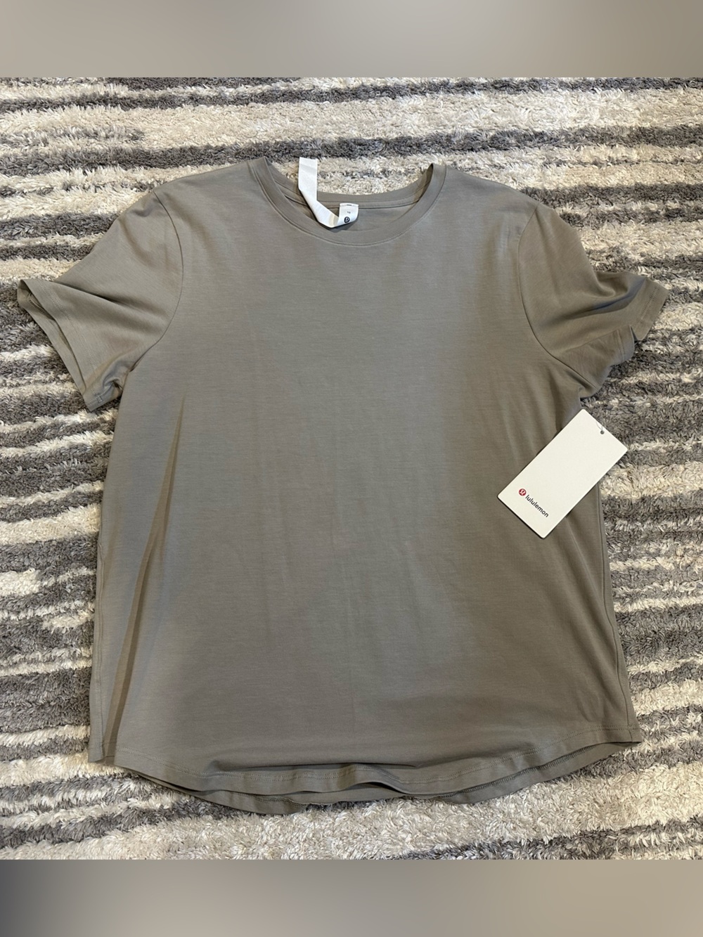 Lululemon shirt
